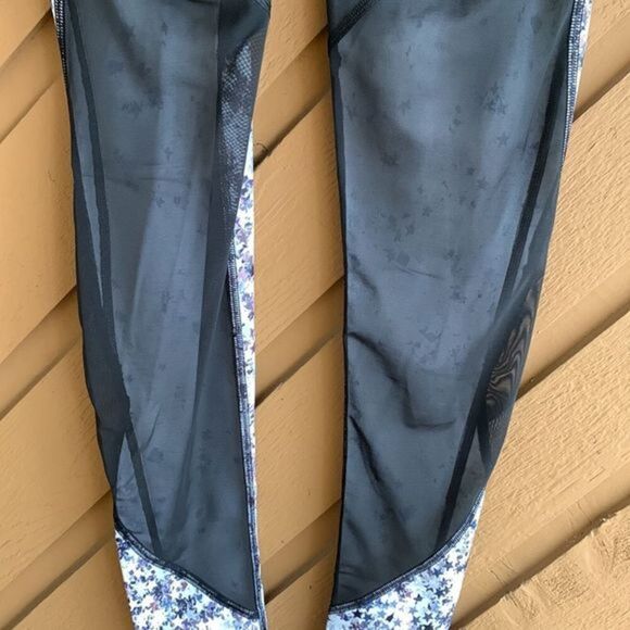 Victoria’s Secret Sport Knockout Star Tights/Leggings - Picture 7 of 7